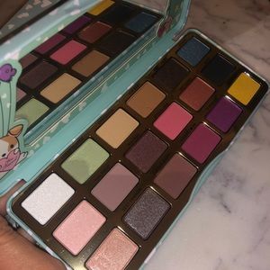 Too Faced Clover Eye Shadow Palette